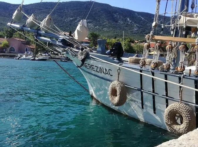 Lu Διαμέρισμα Nerezine